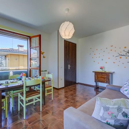 Villa Fiorita Apartments - Happy Rentals Sirmione Exteriör bild