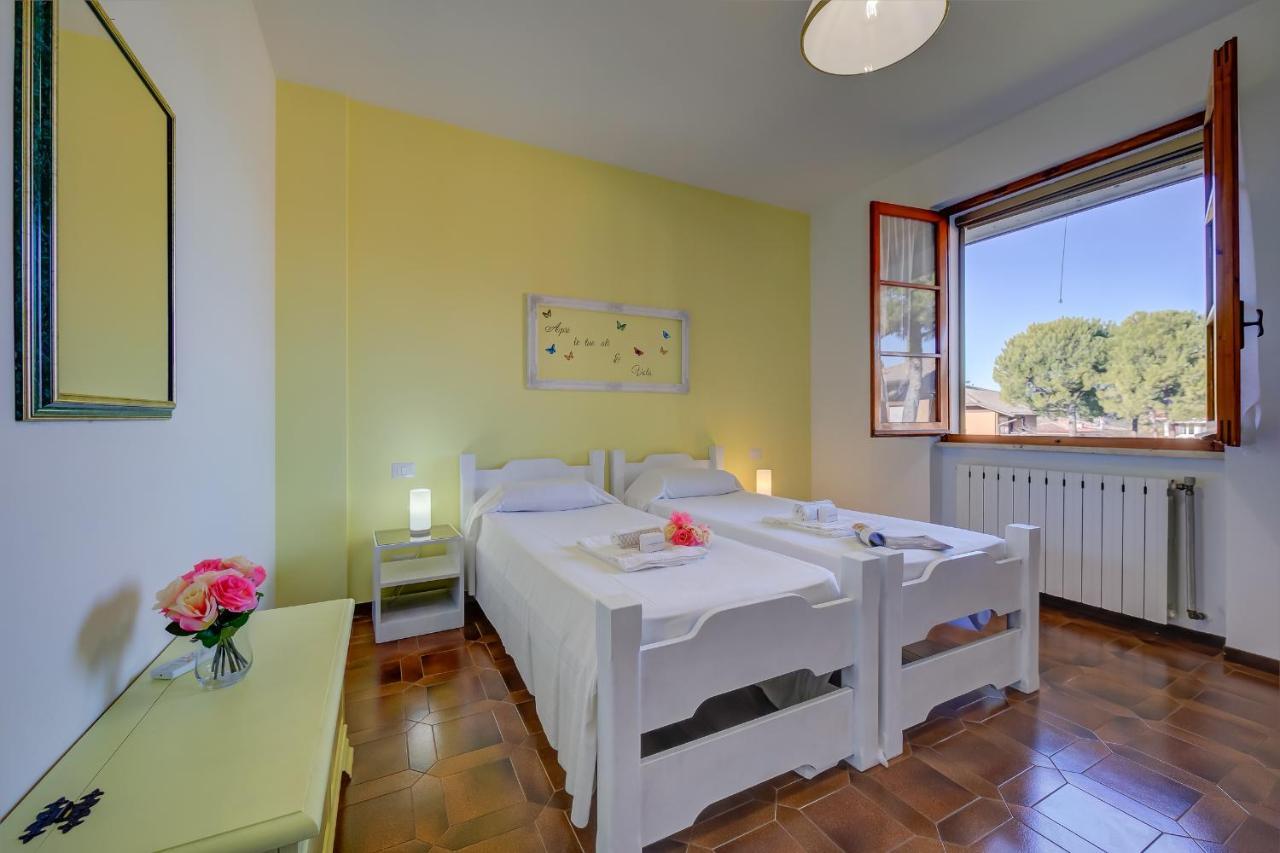Villa Fiorita Apartments - Happy Rentals Sirmione Exteriör bild