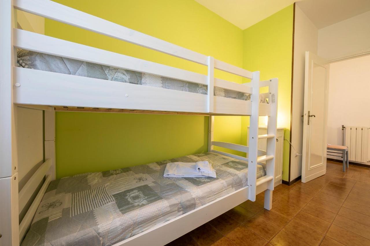 Villa Fiorita Apartments - Happy Rentals Sirmione Exteriör bild