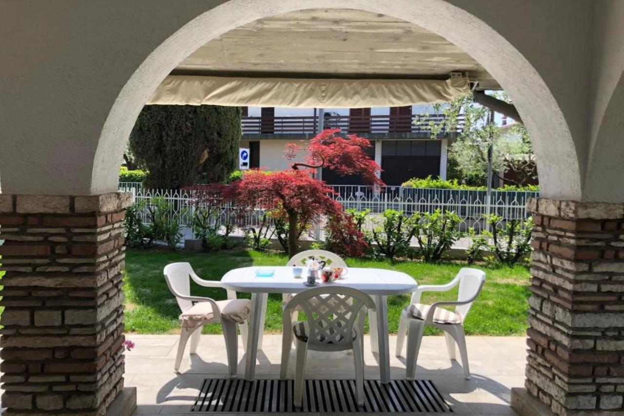Villa Fiorita Apartments - Happy Rentals Sirmione Exteriör bild
