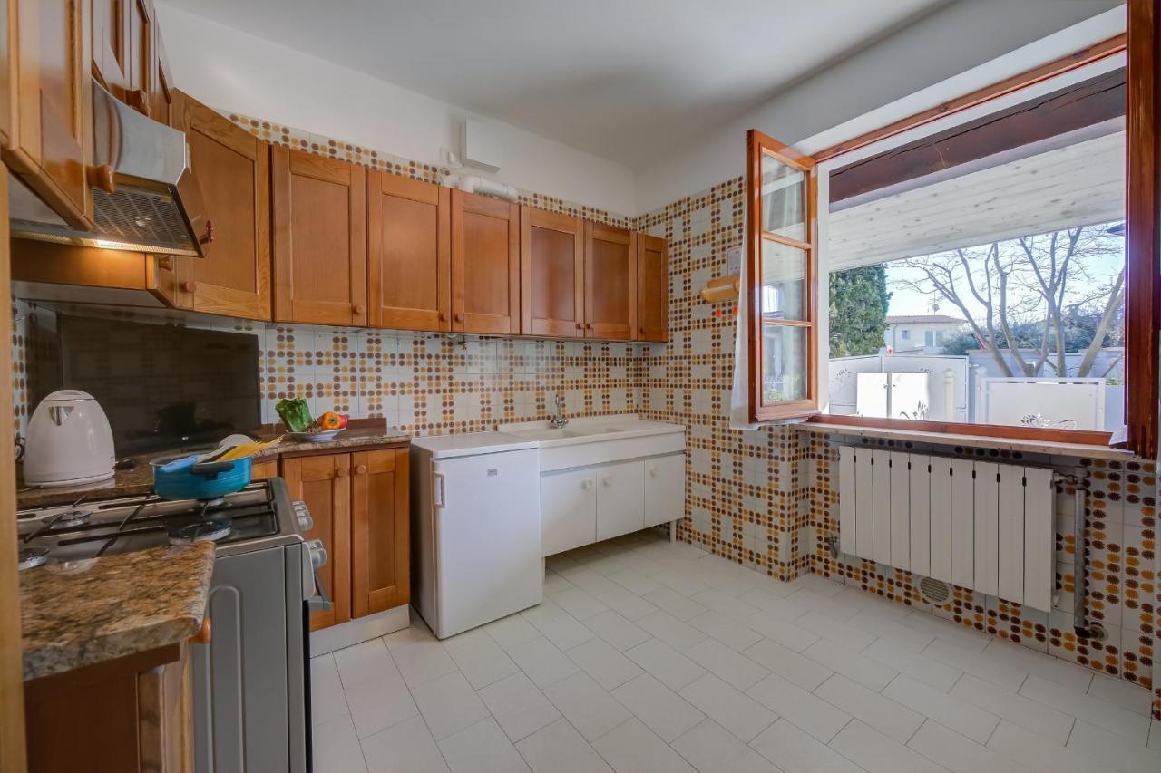 Villa Fiorita Apartments - Happy Rentals Sirmione Exteriör bild